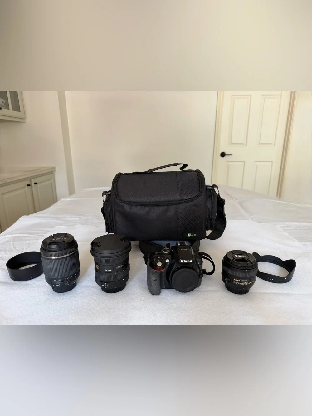 Camera Nikon D5300 + Lens Bundle – Tamron 18-200mm, Sigma 10-20mm, Nikon 50m
